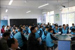 四川省高中技术学科（自贡）教学研讨会在我校举行