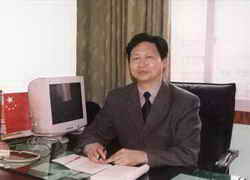 <b>旭川党总支书记、自贡市名教师——李维庆</b>